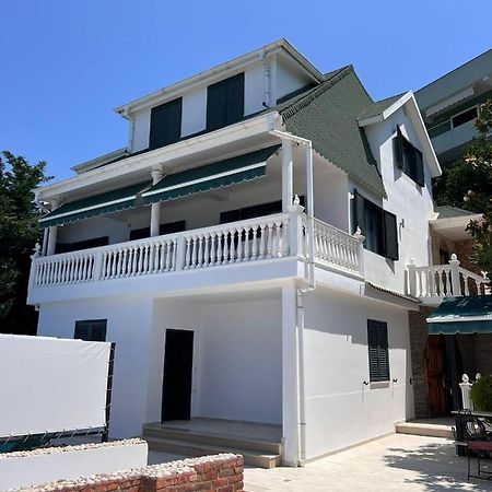 Vila Rexhepaj Vlorë Exteriör bild